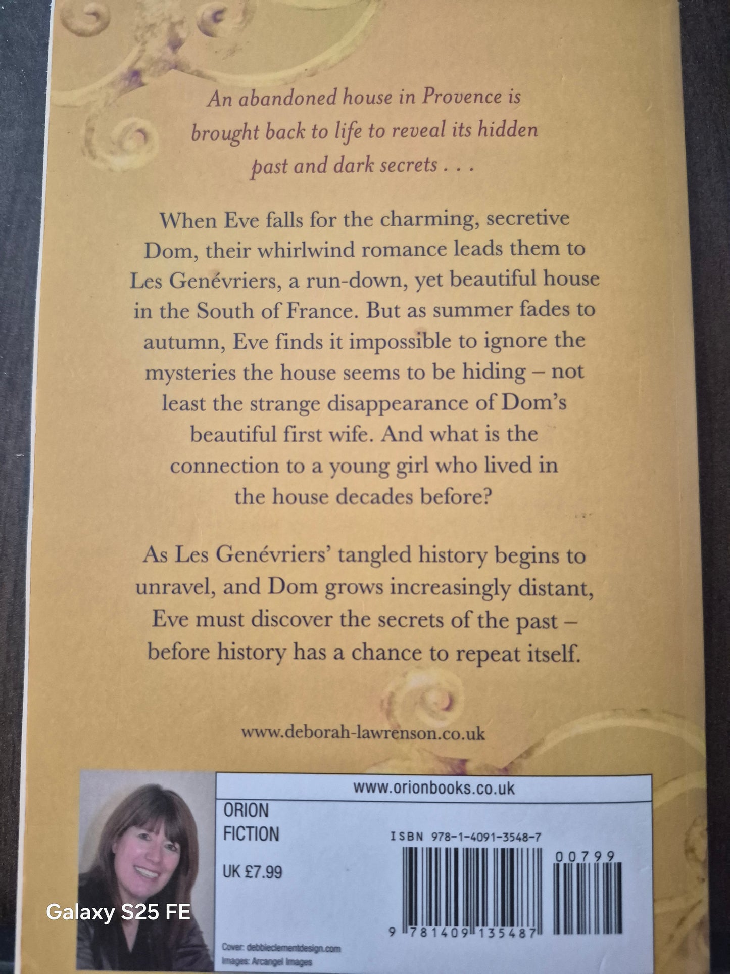 The Lantern – Deborah Lawrenson