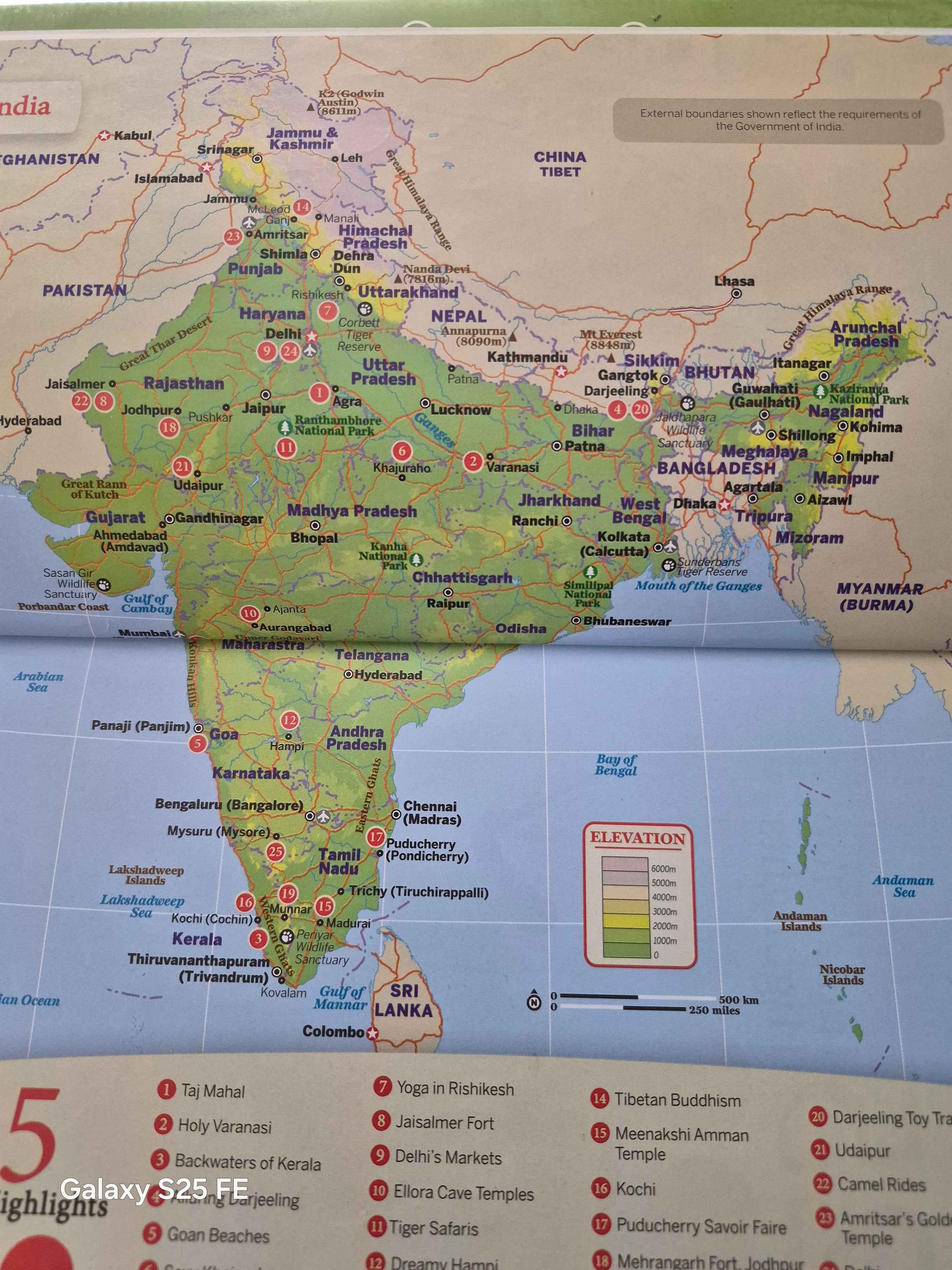 Lonely Planet Discover India