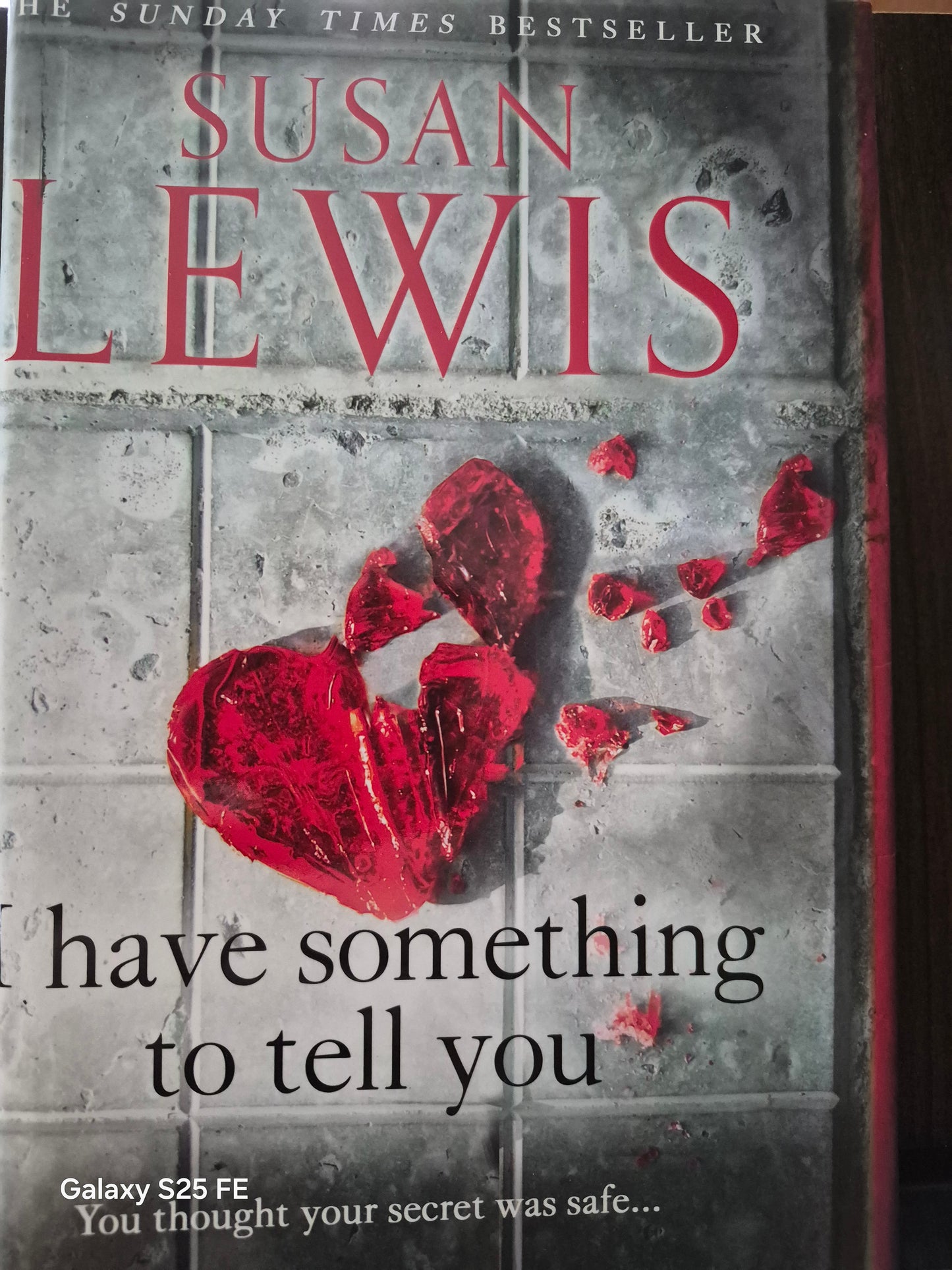 I Have Something To Tell You – Susan Lewis